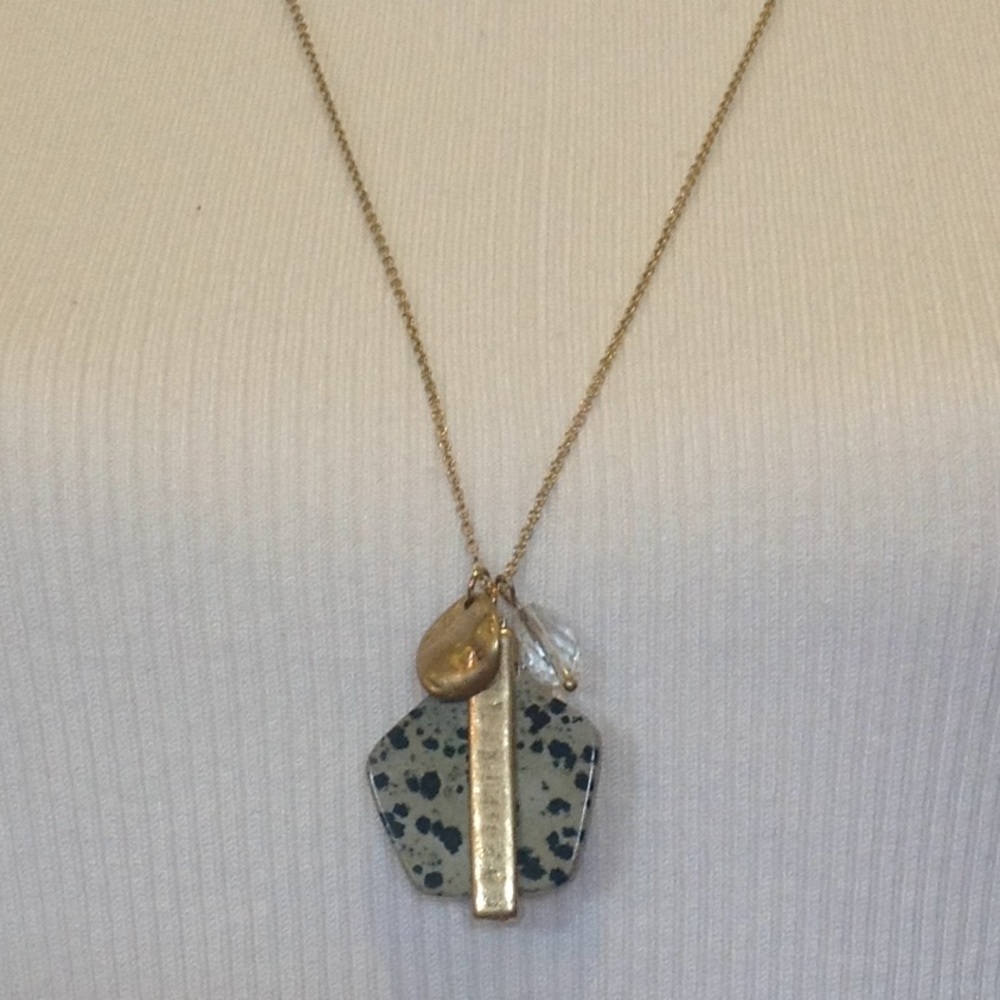NATURAL STONE NECKLACE